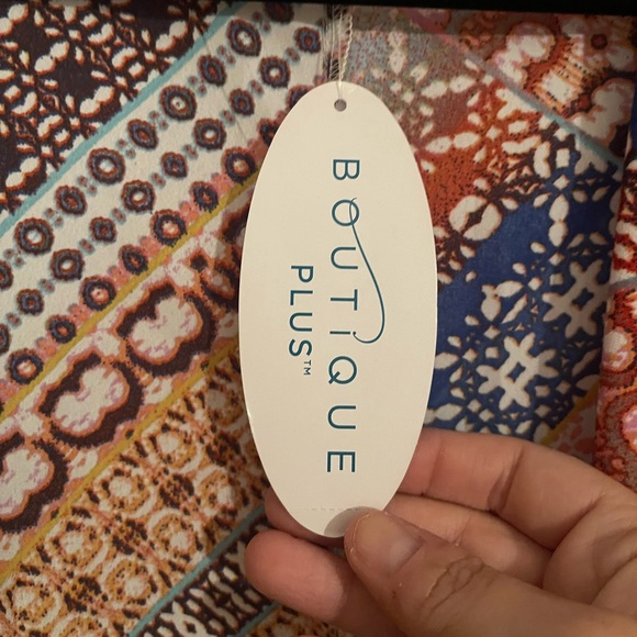 🆕✨NWT Plus Colorful Printed Kimono Boho Style Size 2x-3x Flowy 🦋 - Picture 4 of 10